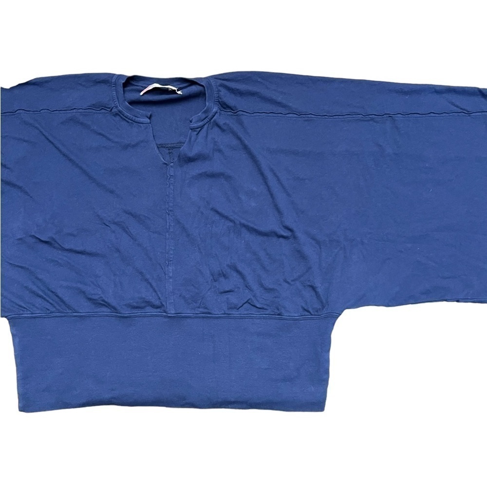 FP Beach Free People - Navy Blue Shirt with Wide Arms Sz XS - Picture 6 of 7